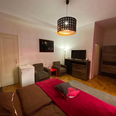 Monolit Budapest Center Guesthouse Extérieur photo