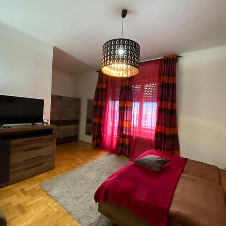 Monolit Budapest Center Guesthouse Extérieur photo