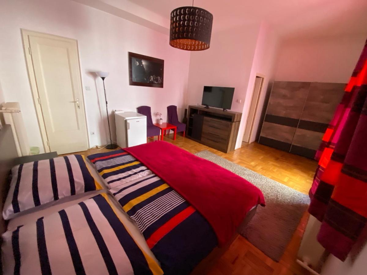 Monolit Budapest Center Guesthouse Extérieur photo