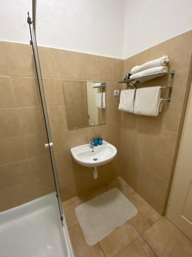Monolit Budapest Center Guesthouse Extérieur photo